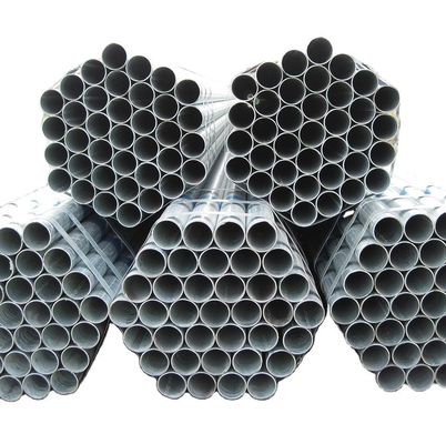 Os principais fabricantes oferecem tubos de aço galvanizado corrugado de diâmetro de 600 mm com tipo de spangle regular e folhas de corte