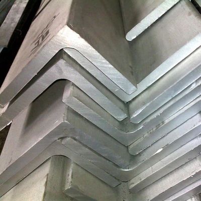Barras de ângulo de aço galvanizado para construções Tolerância ± 1% Venda direta garantida