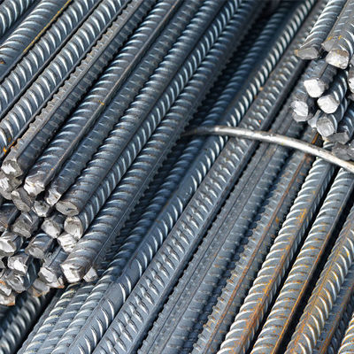HRB400 HRB500 Rebar de grau 8 mm de diâmetro com tolerância de ± 1% e design personalizado