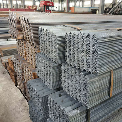 Barras de ângulo igual de aço carbono com tolerância de ± 1% e serviço de corte de fabricantes líderes