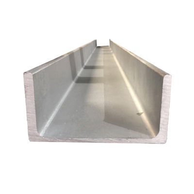 Materiais-primas Canal de aço laminado a quente com liga e serviço de processamento por perfuração